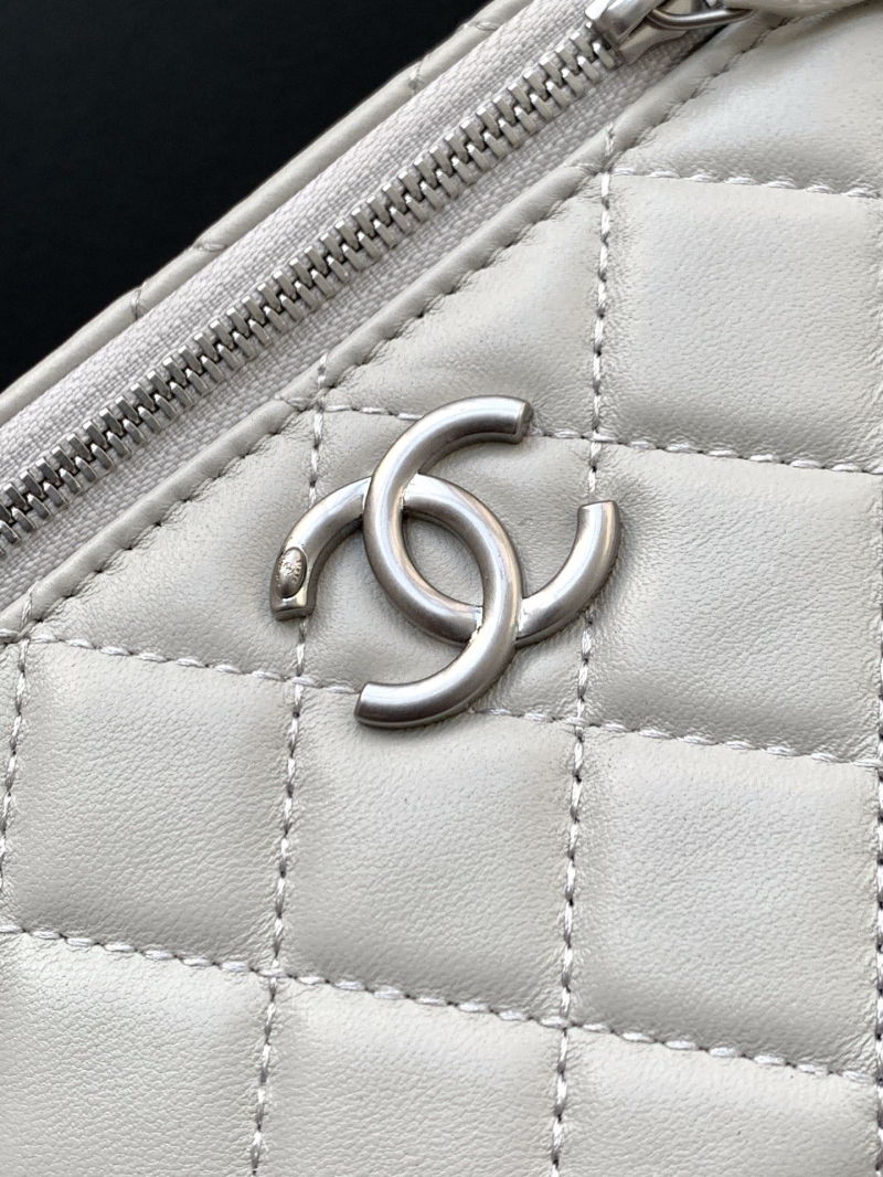 Ch**el cosmetic bags